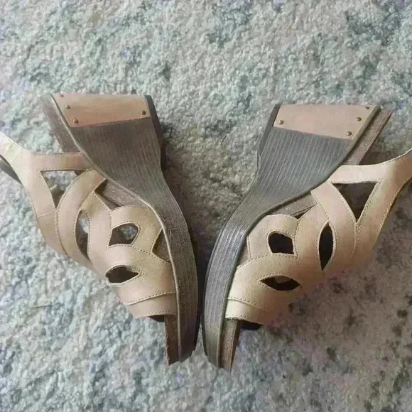 Dansko Womens Tan Leather Felecia Strappy Wedge Heels 41 - Picture 9 of 14